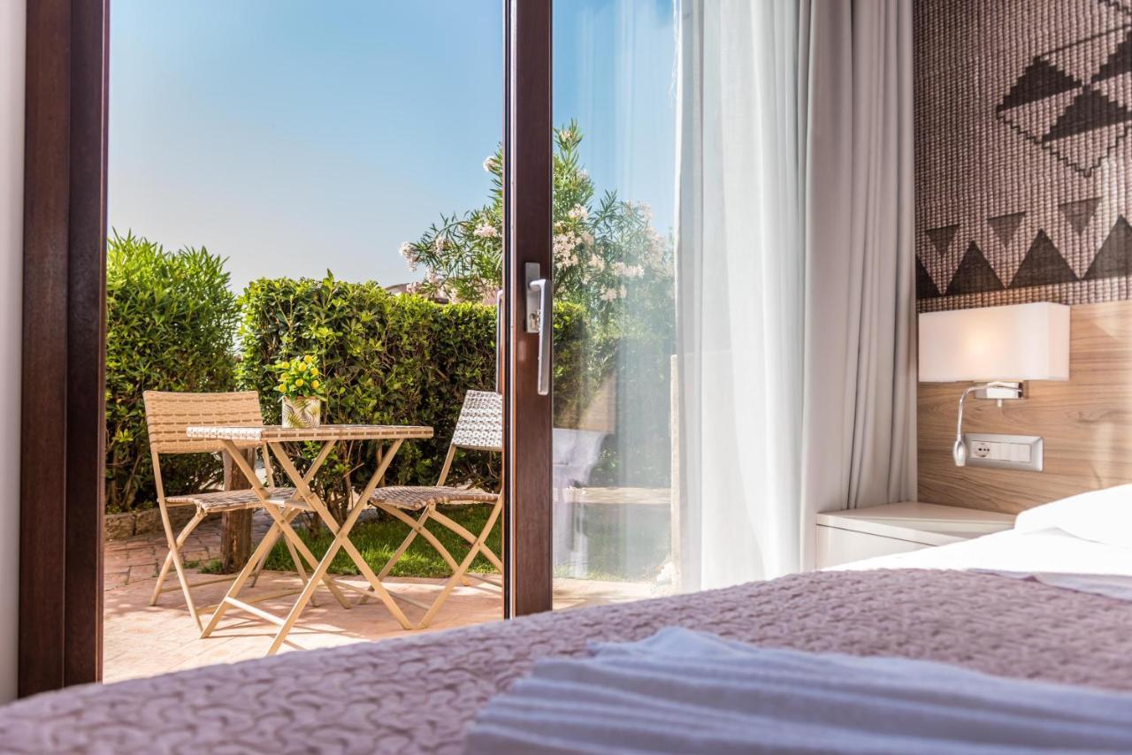 Relais Del Borgo- Domo Ξενοδοχείο Porto San Paolo  Εξωτερικό φωτογραφία