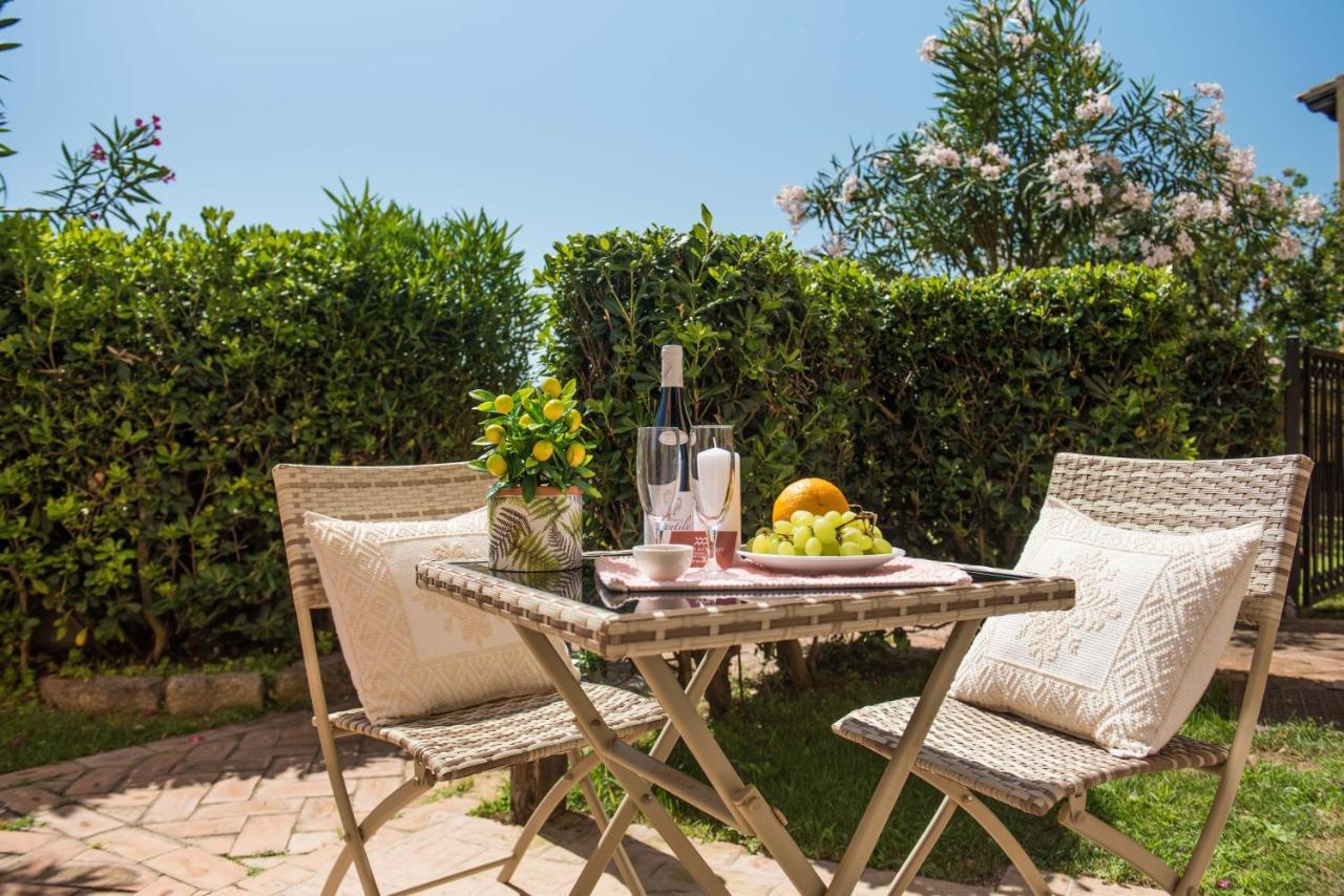 Relais Del Borgo- Domo Ξενοδοχείο Porto San Paolo  Εξωτερικό φωτογραφία