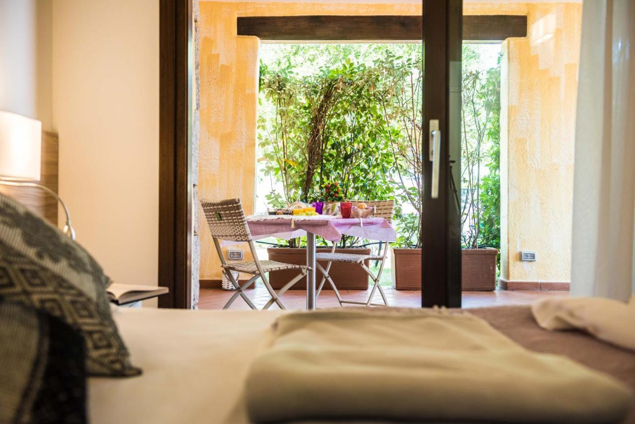 Relais Del Borgo- Domo Ξενοδοχείο Porto San Paolo  Εξωτερικό φωτογραφία