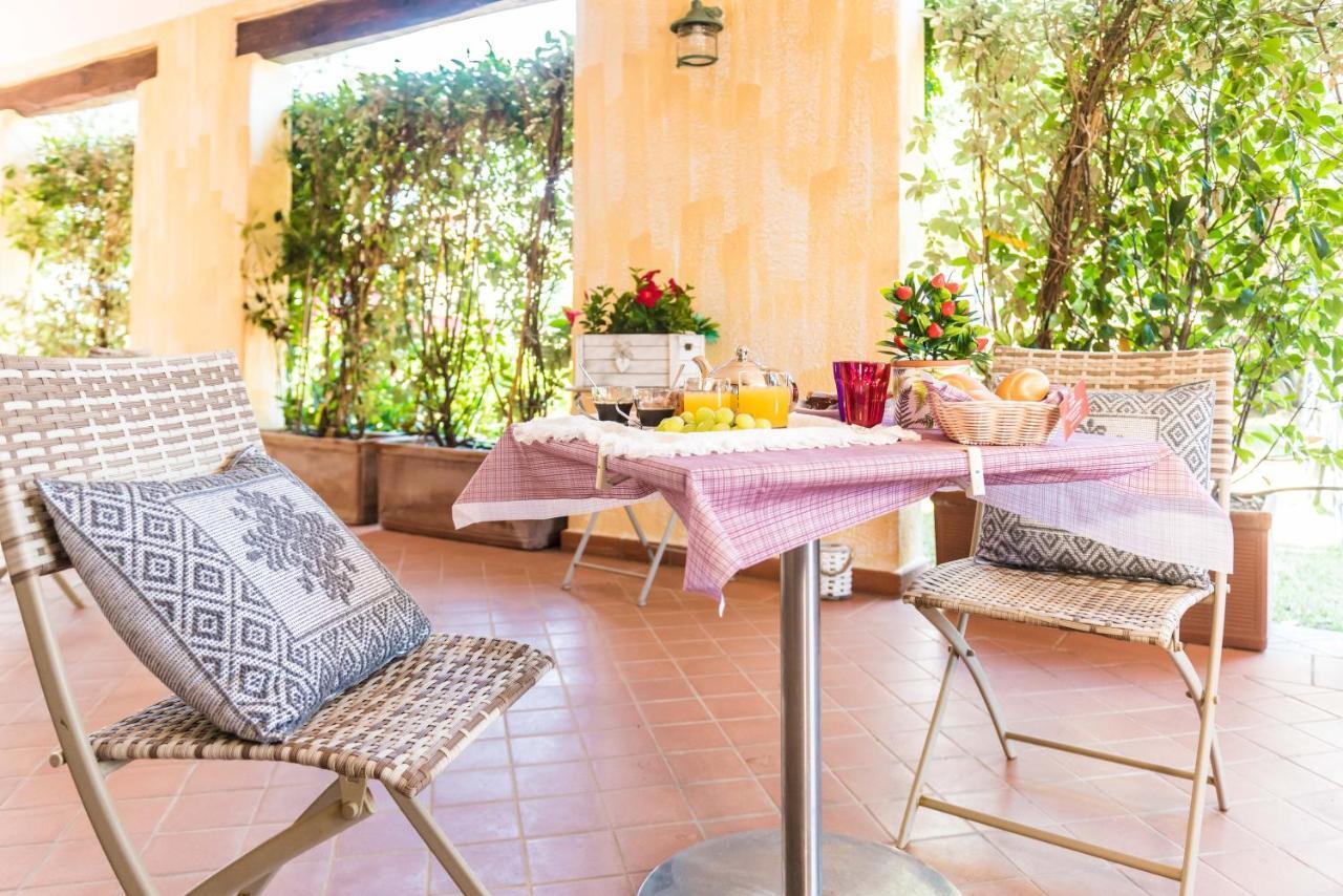 Relais Del Borgo- Domo Ξενοδοχείο Porto San Paolo  Εξωτερικό φωτογραφία