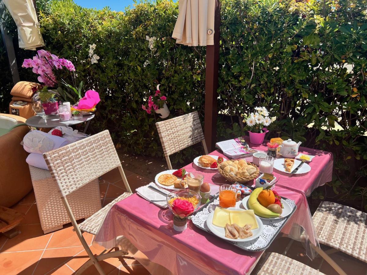 Relais Del Borgo- Domo Ξενοδοχείο Porto San Paolo  Εξωτερικό φωτογραφία