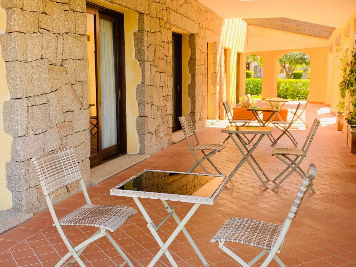 Relais Del Borgo- Domo Ξενοδοχείο Porto San Paolo  Εξωτερικό φωτογραφία