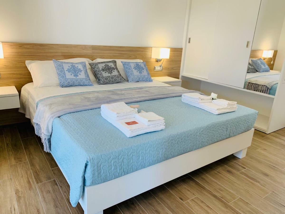 Relais Del Borgo- Domo Ξενοδοχείο Porto San Paolo  Εξωτερικό φωτογραφία