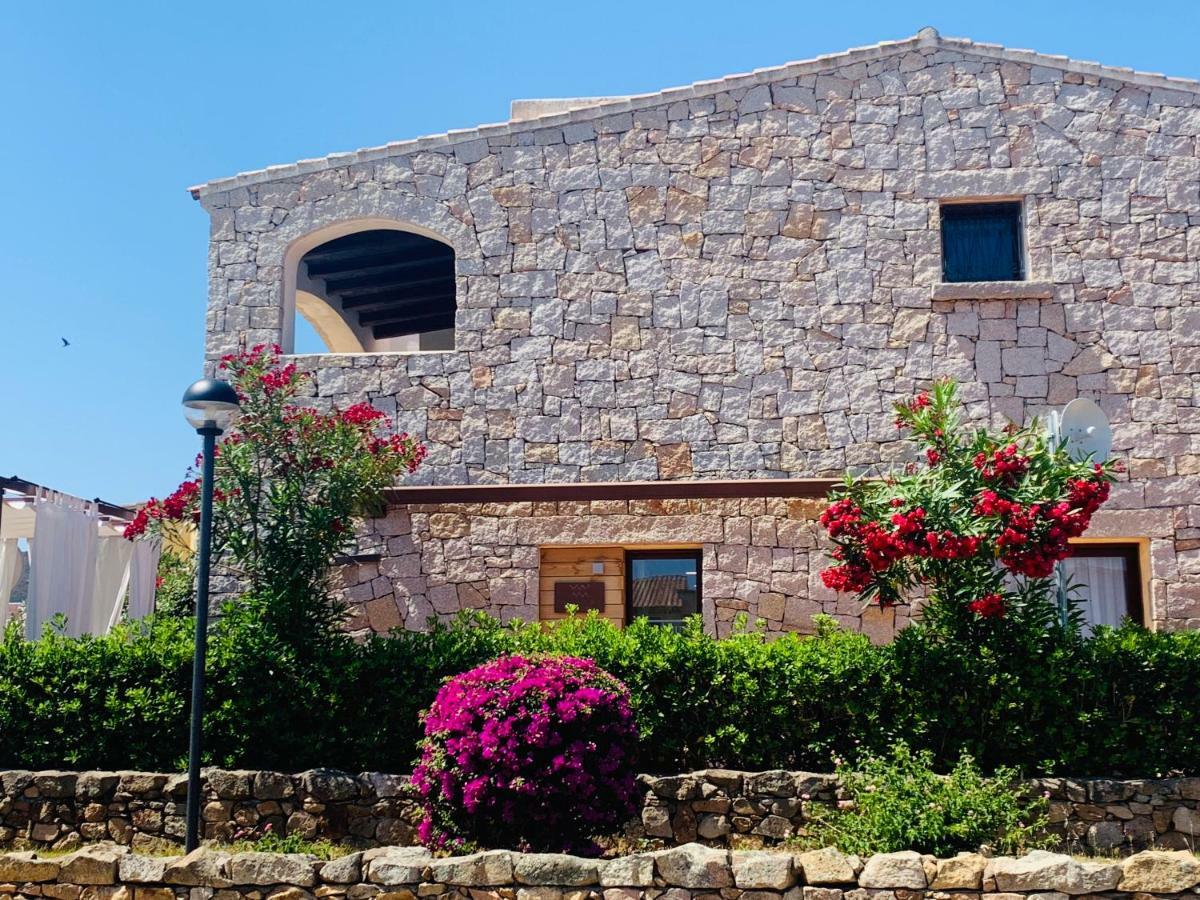 Relais Del Borgo- Domo Ξενοδοχείο Porto San Paolo  Εξωτερικό φωτογραφία